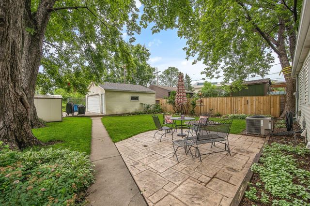 14 Jackson Avenue S, Hopkins, MN 55343