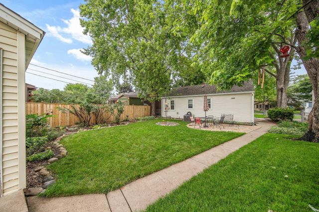 14 Jackson Avenue S, Hopkins, MN 55343