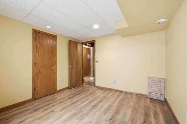 14 Jackson Avenue S, Hopkins, MN 55343