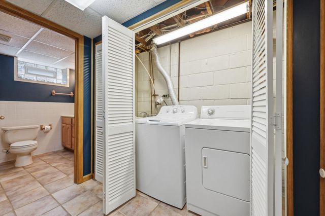 14 Jackson Avenue S, Hopkins, MN 55343