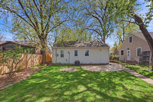 14 Jackson Avenue S, Hopkins, MN 55343