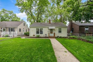 14 Jackson Avenue S, Hopkins, MN 55343
