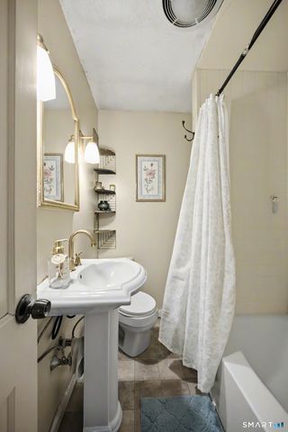 80 Concord Street, Waterbury, CT 06710