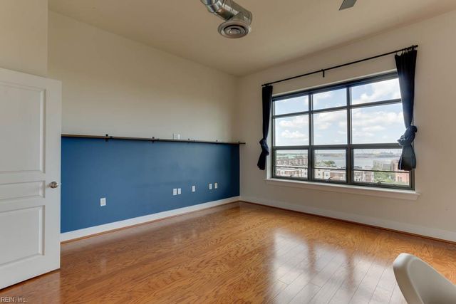 123 College Pl Unit 708, Norfolk, VA 23510