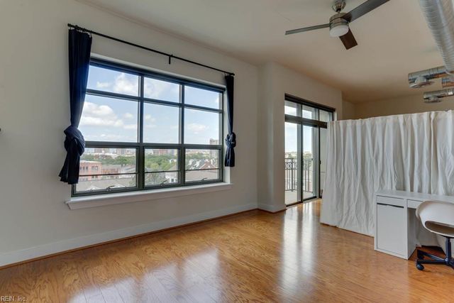123 College Pl Unit 708, Norfolk, VA 23510
