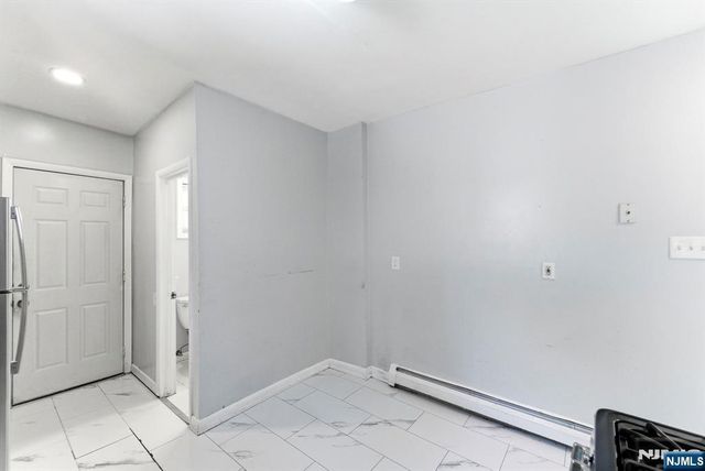 80 Melrose Avenue, Irvington, NJ 07111