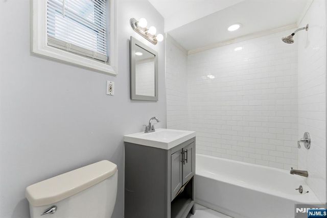 80 Melrose Avenue, Irvington, NJ 07111