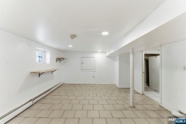 80 Melrose Avenue, Irvington, NJ 07111