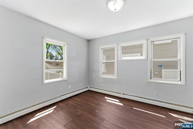 80 Melrose Avenue, Irvington, NJ 07111