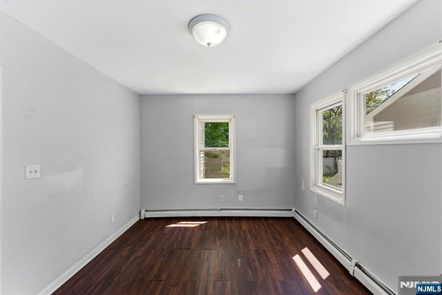 80 Melrose Avenue, Irvington, NJ 07111