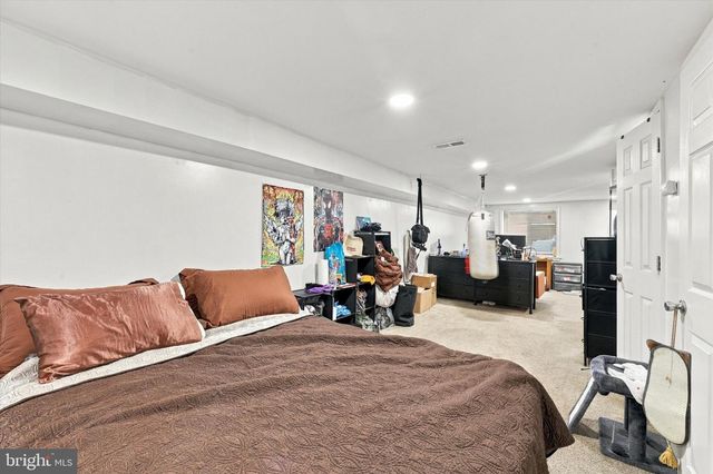 556 N SYCAMORE AVE, Clifton Heights, PA 19018