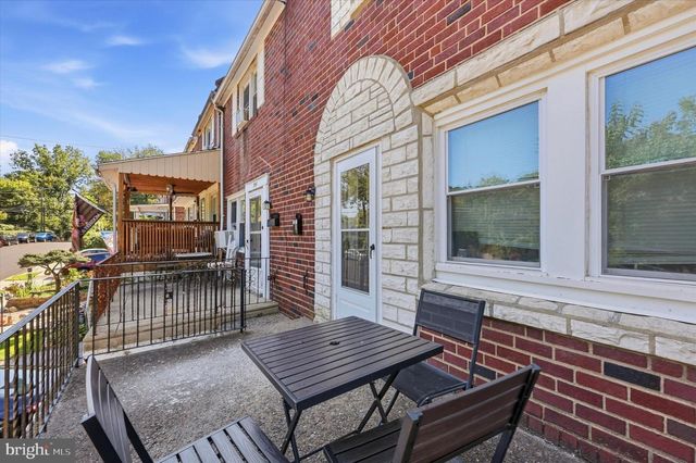 556 N SYCAMORE AVE, Clifton Heights, PA 19018