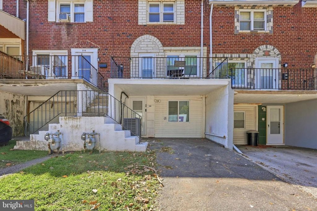 556 N SYCAMORE AVE, Clifton Heights, PA 19018 — photo 2