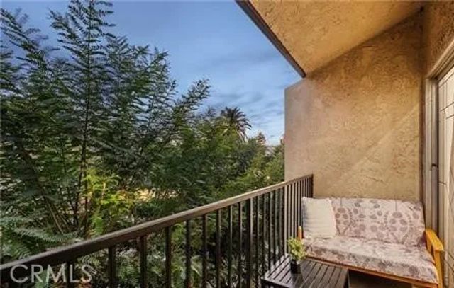 365 Burchett Street 303, Glendale, CA 91203