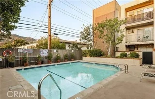 365 Burchett Street 303, Glendale, CA 91203