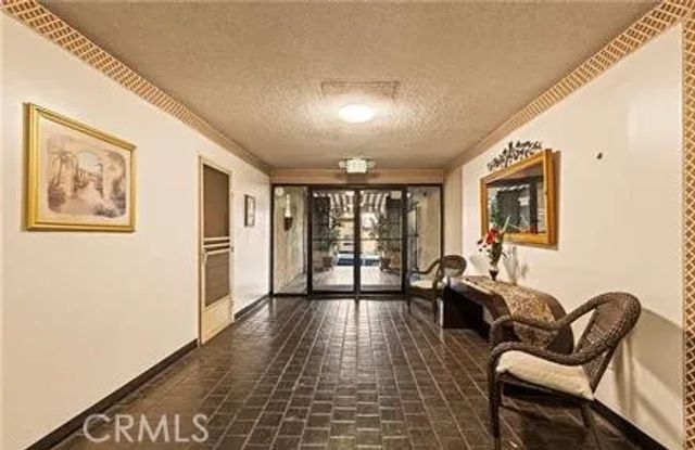 365 Burchett Street 303, Glendale, CA 91203