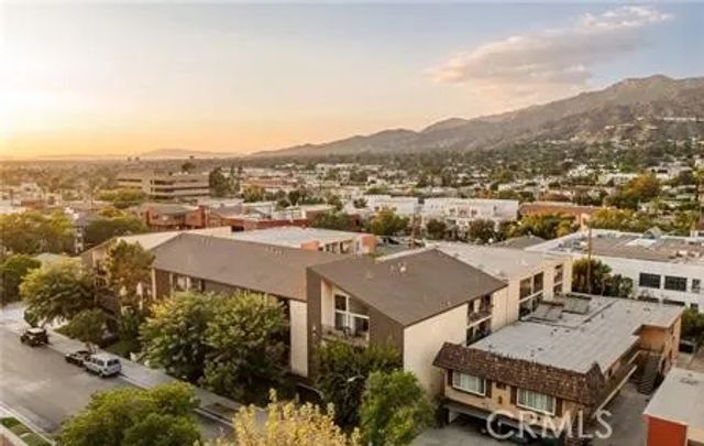 365 Burchett Street 303, Glendale, CA 91203