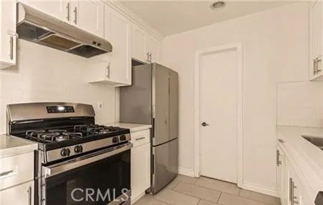 365 Burchett Street 303, Glendale, CA 91203