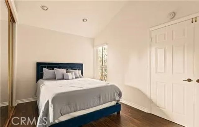 365 Burchett Street 303, Glendale, CA 91203