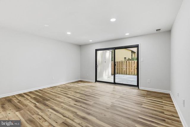 2292 WHITE CORNUS LN, Reston, VA 20191