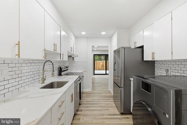 2292 WHITE CORNUS LN, Reston, VA 20191
