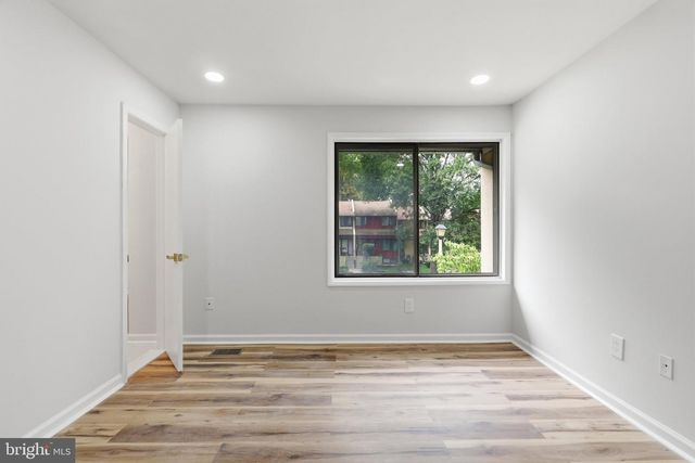 2292 WHITE CORNUS LN, Reston, VA 20191