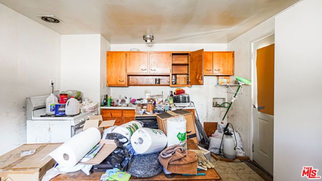 1081 N San Gorgonio Avenue, Banning, CA 92220