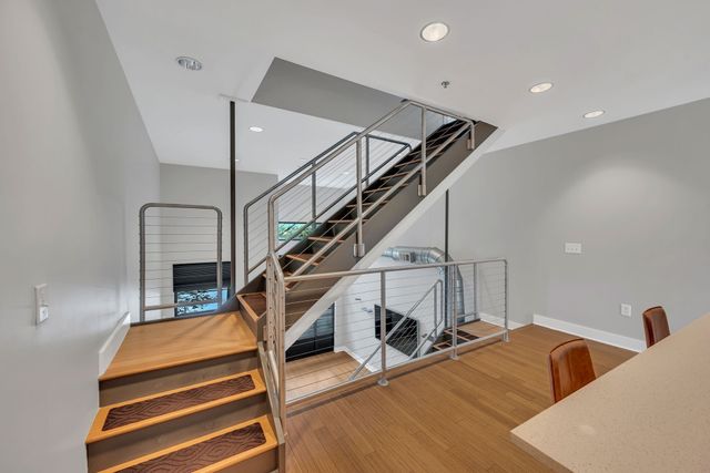 1100 Russell St Unit 102, Nashville, TN 37206