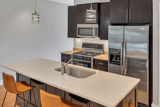 1100 Russell St Unit 102, Nashville, TN 37206