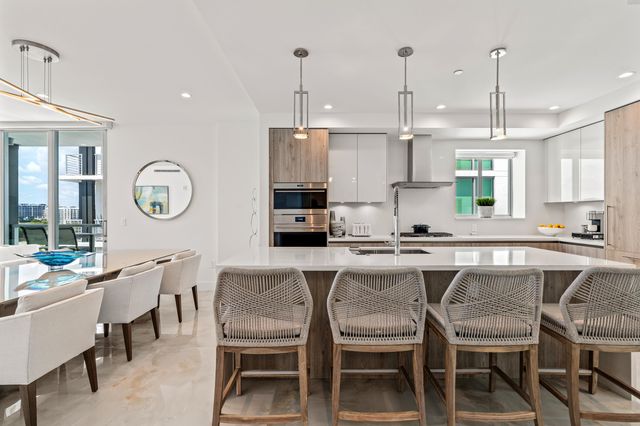 485 E Royal Palm Road 804, Boca Raton, FL 33432
