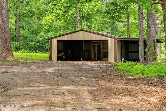 251 Colyer Ln, Shepherdsville, KY 40165