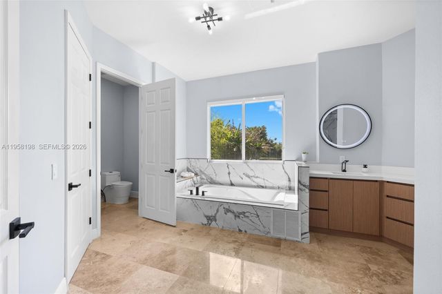 16800 SW 190th St, Miami, FL 33187