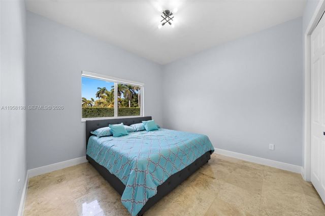 16800 SW 190th St, Miami, FL 33187