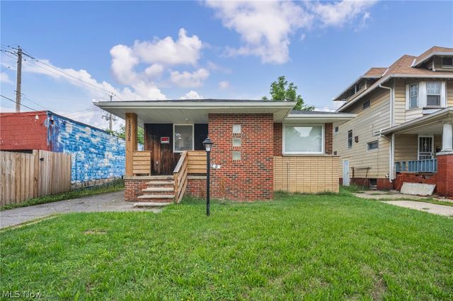 12505 Arlington Avenue, Cleveland, OH 44108