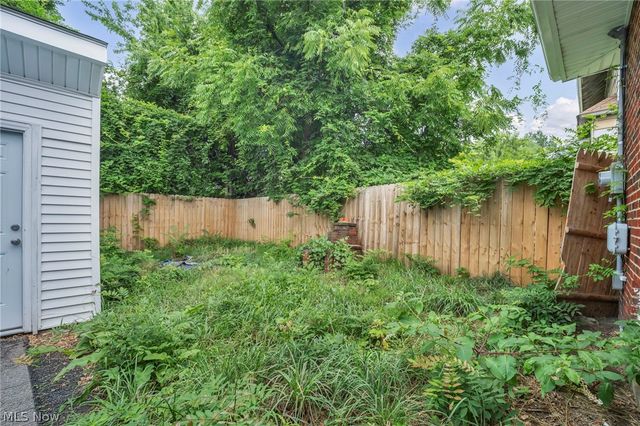 12505 Arlington Avenue, Cleveland, OH 44108