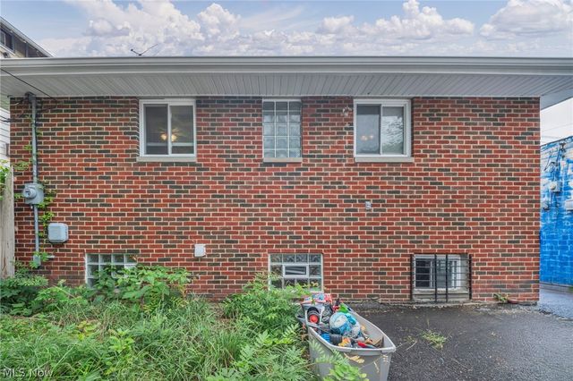 12505 Arlington Avenue, Cleveland, OH 44108