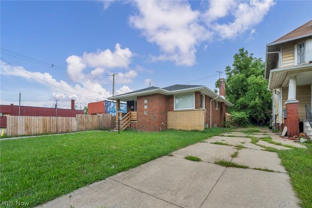 12505 Arlington Avenue, Cleveland, OH 44108