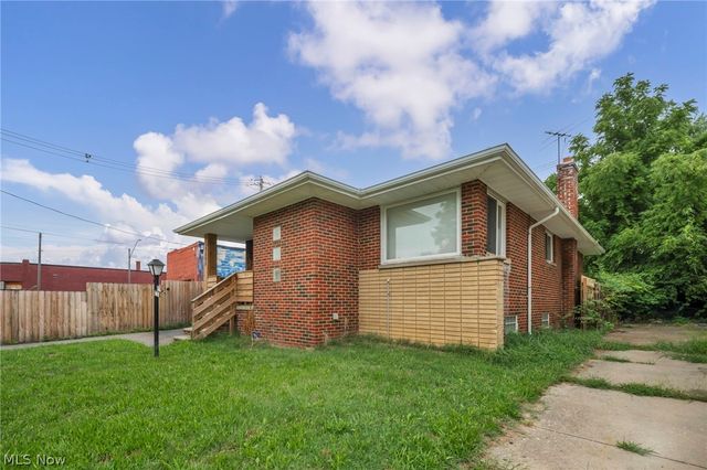 12505 Arlington Avenue, Cleveland, OH 44108