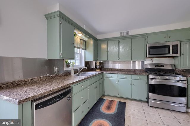 110 NASSAU RD, Lancaster, PA 17602