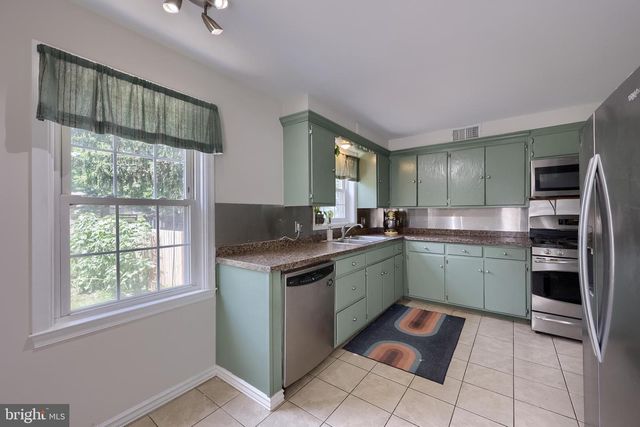 110 NASSAU RD, Lancaster, PA 17602