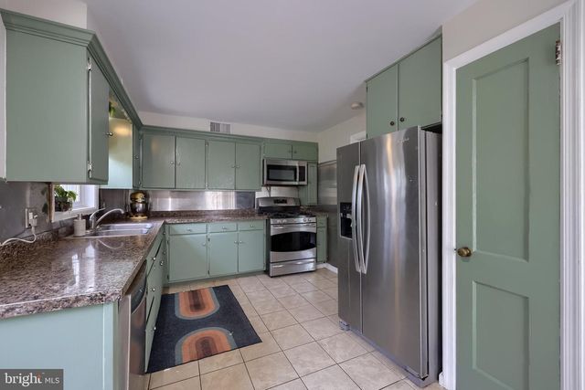 110 NASSAU RD, Lancaster, PA 17602