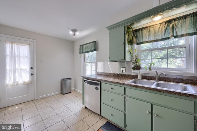 110 NASSAU RD, Lancaster, PA 17602