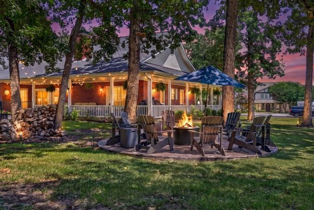 233 Saint Andrews Drive E, Mabank, TX 75156