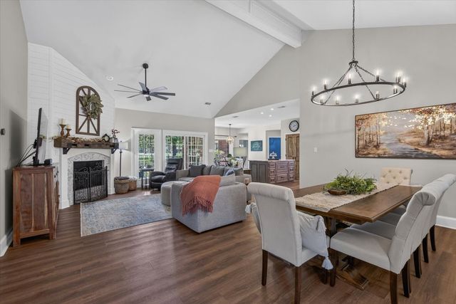 233 Saint Andrews Drive E, Mabank, TX 75156