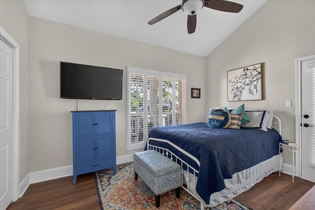 233 Saint Andrews Drive E, Mabank, TX 75156