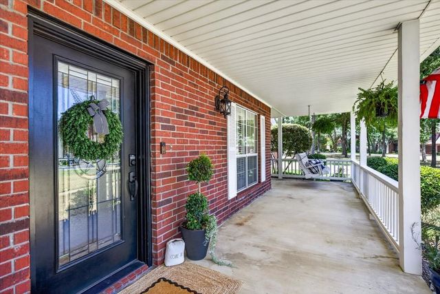 233 Saint Andrews Drive E, Mabank, TX 75156