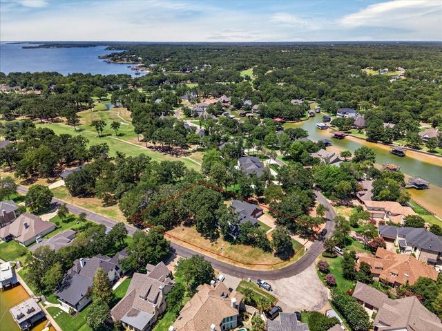 233 Saint Andrews Drive E, Mabank, TX 75156