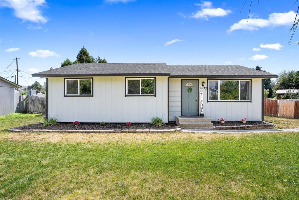 19122 E Valleyway Ave, Spokane Valley, WA 99016