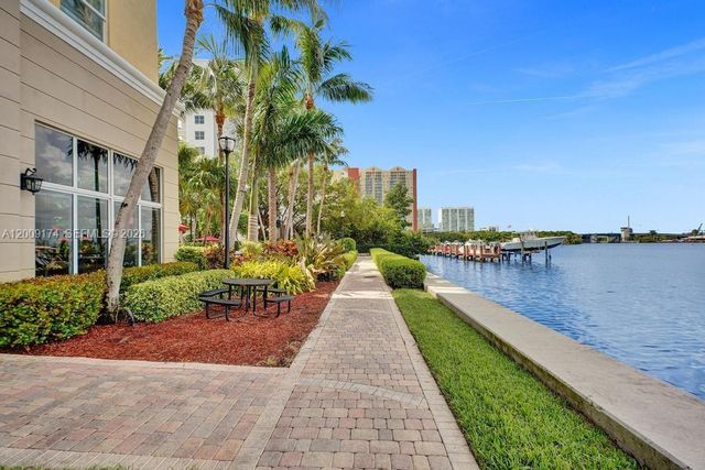 17100 N Bay Rd 1511, Sunny Isles Beach, FL 33160