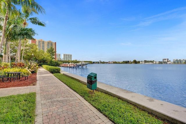 17100 N Bay Rd 1511, Sunny Isles Beach, FL 33160